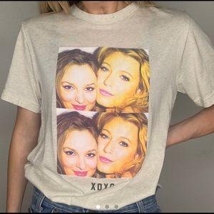 GOSSIP GIRL T SHIRT